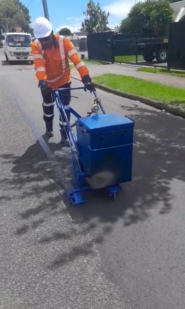 Joint Sealing and Asphalt Crack Filling Solutions